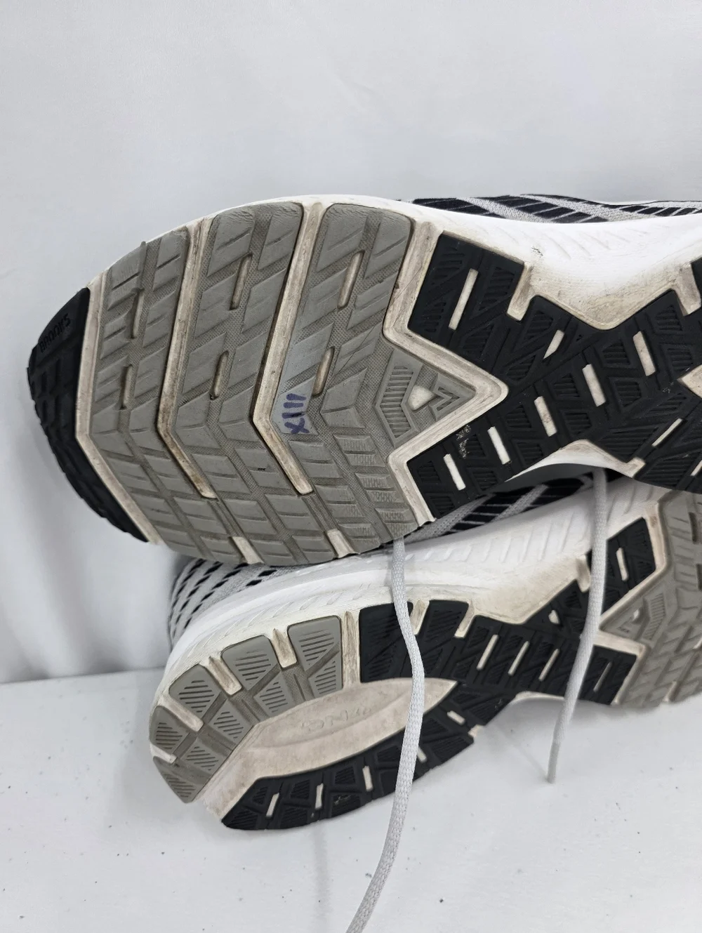 Brooks launch men